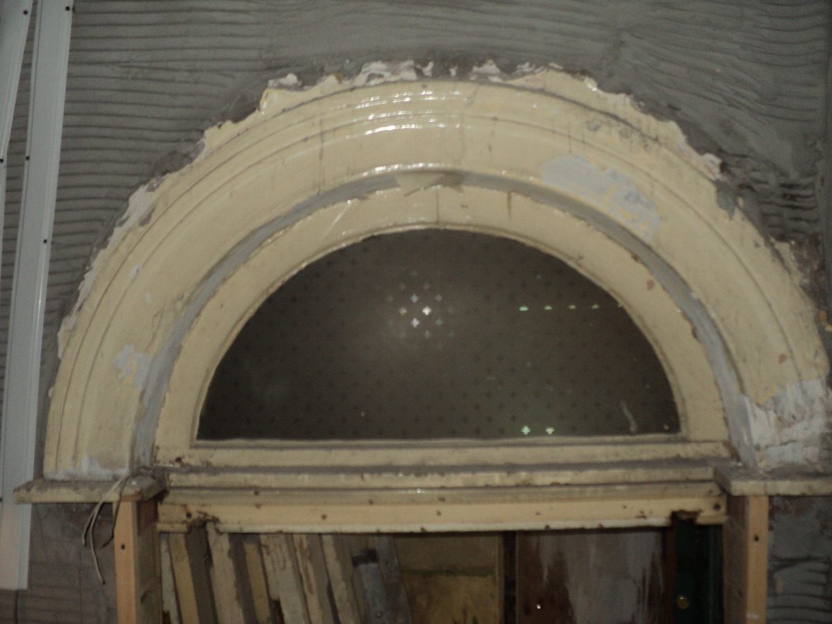 Ornamental plastering at Coronation Rd, image 19