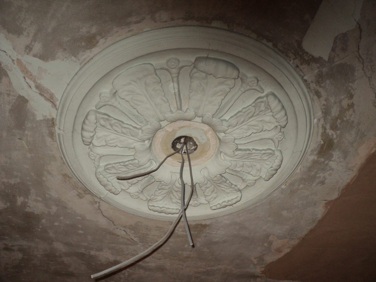 Ornamental plastering at Coronation Rd, image 63